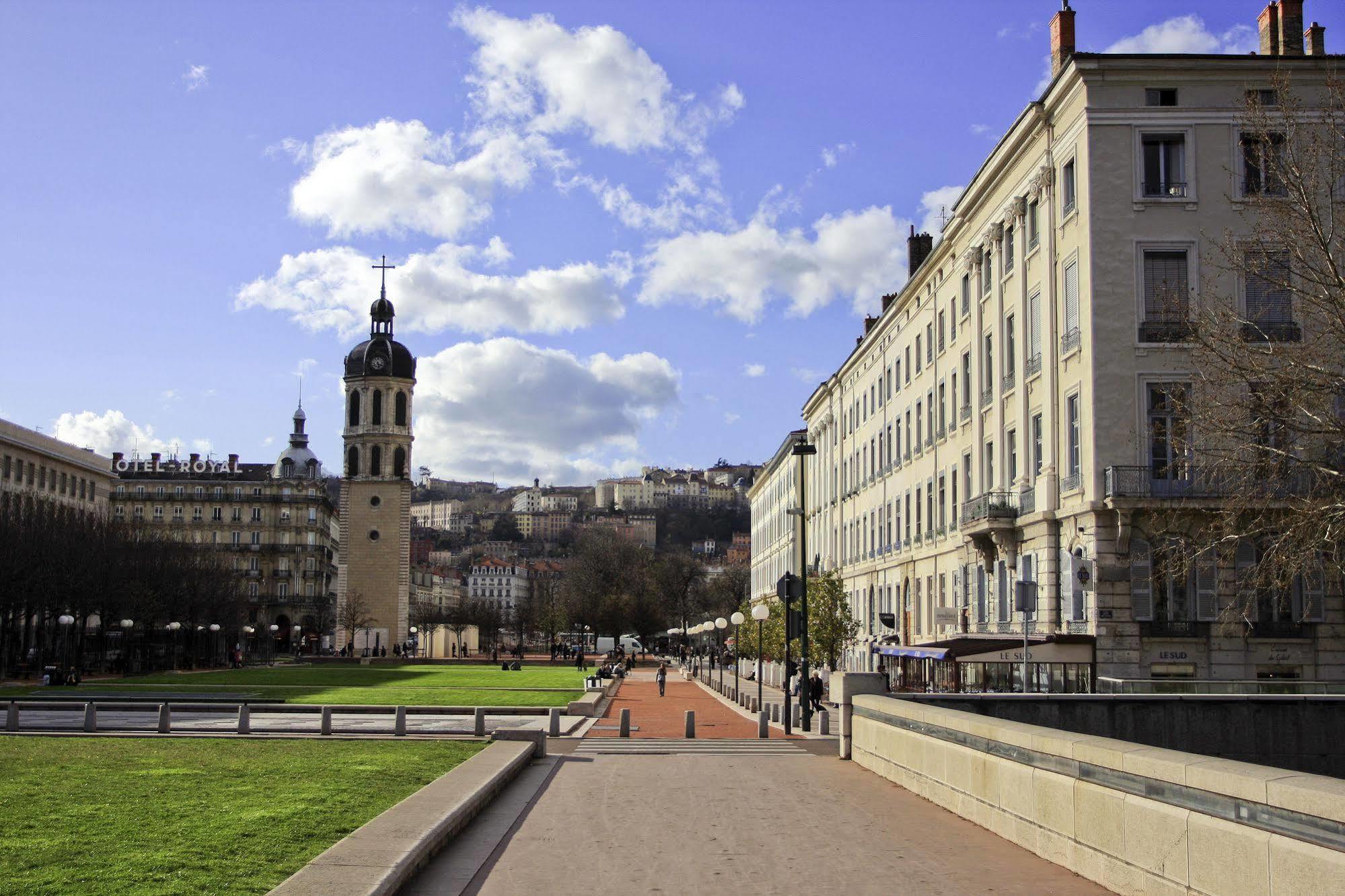 Hotel Premiere Classe Lyon Nord 2*